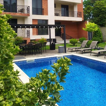 Vinum Hotel Тбилиси Экстерьер фото