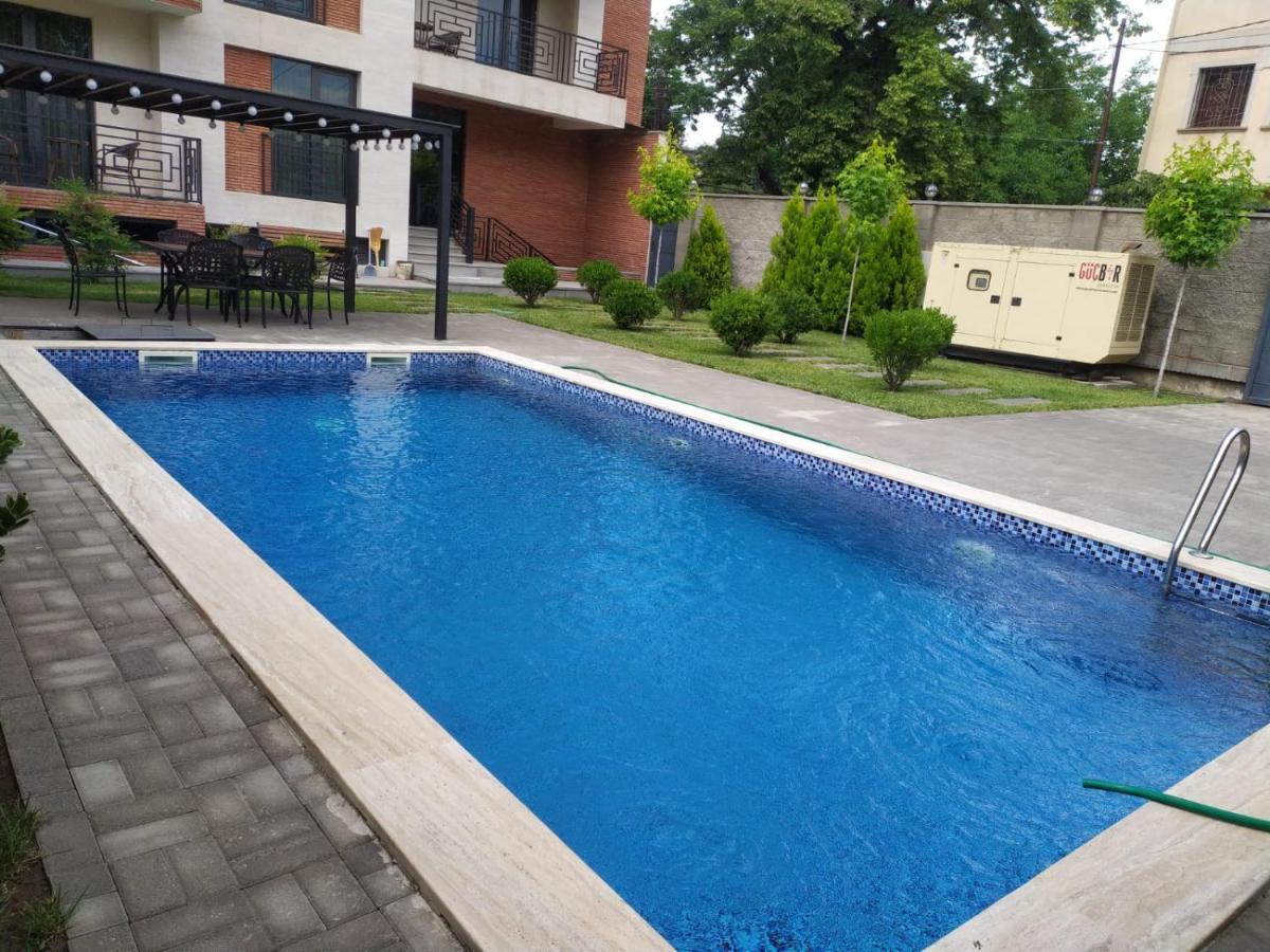 Vinum Hotel Тбилиси Экстерьер фото